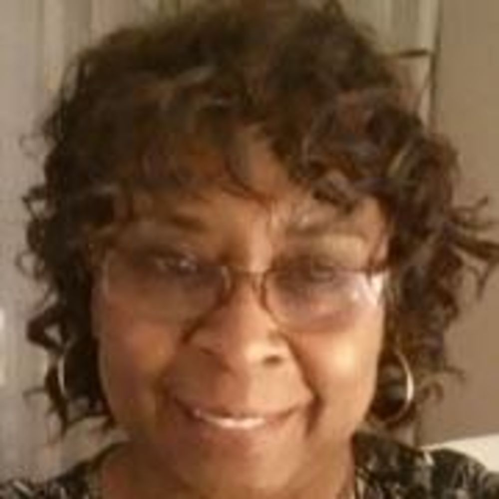 Meet your Posher, Yvonne